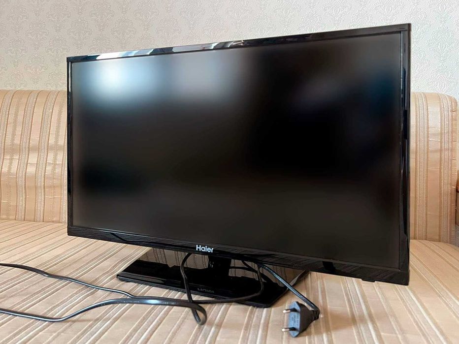 Телевизор Haier LE24B8000T