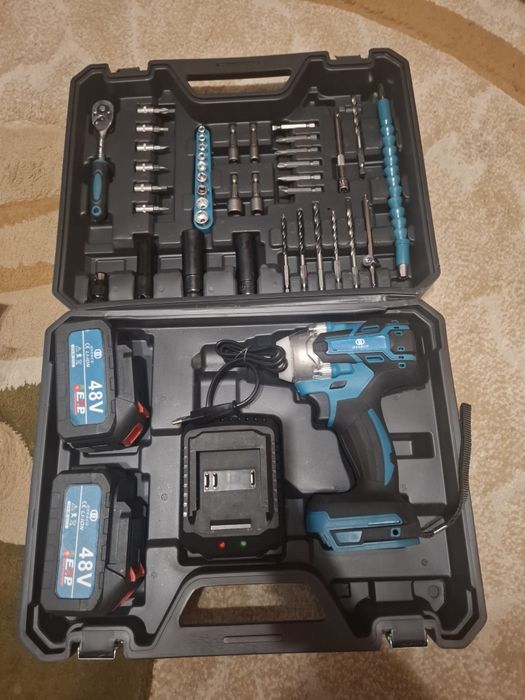 Masina de impacti cu 43 accesorii si 2 accesorii