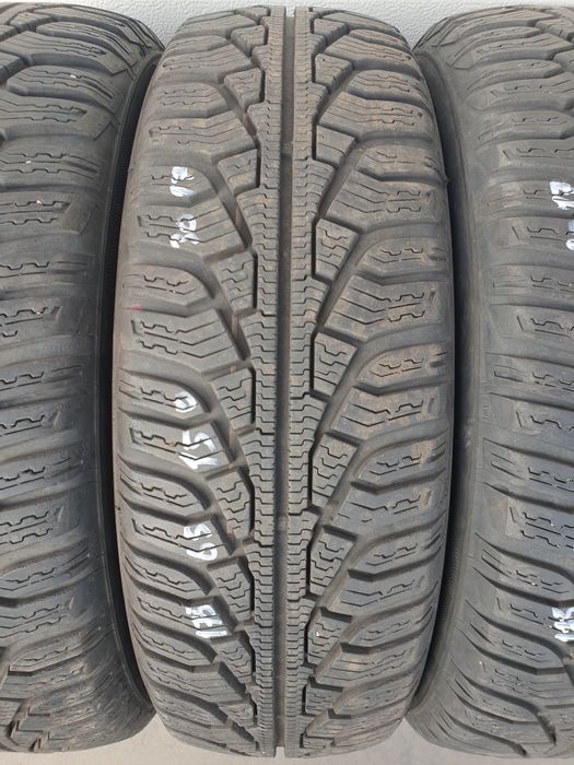 Зимни гуми 4 броя UNIROYAL MSplus 77 175 65 R15 дот 3017