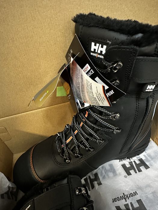 Bocanci protectie imblaniti Helly Hansen Chelsea Winterboot, S3