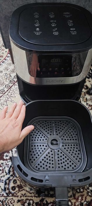 Продам почти новый аэрогриль 3,5 л.