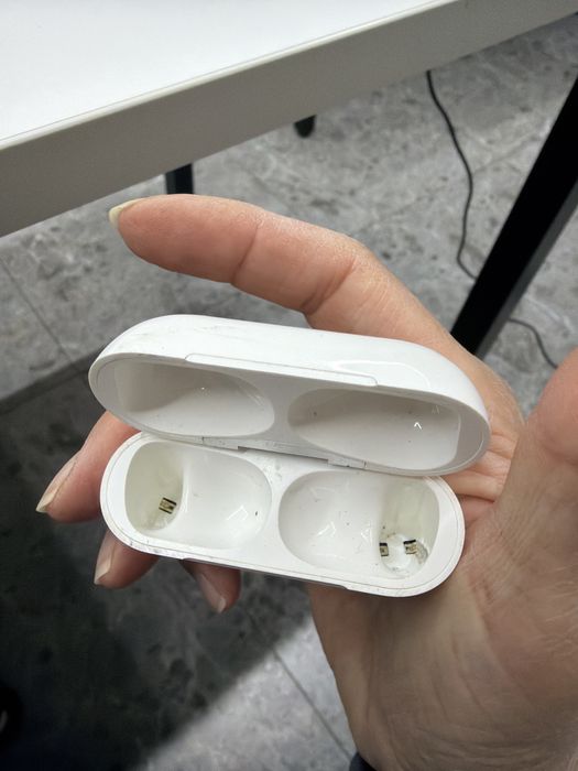 Кейс от Apple AirPods Pro