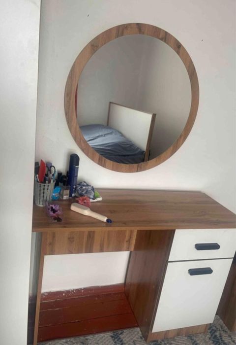 Продам спальный гарнитур