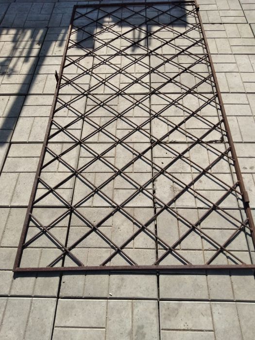 Железные решотки