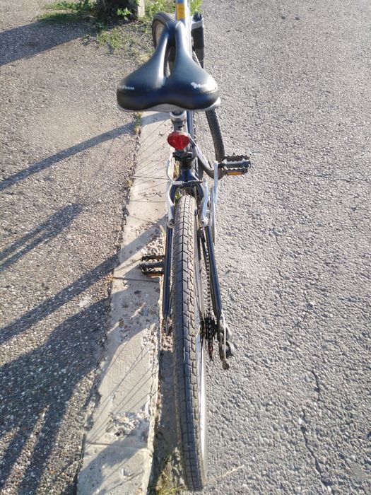 Vind bicicleta Giant de dama cu roti de 28