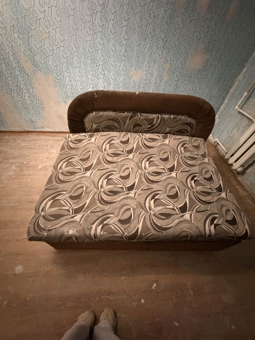 Отдаю диван даром самовывоз