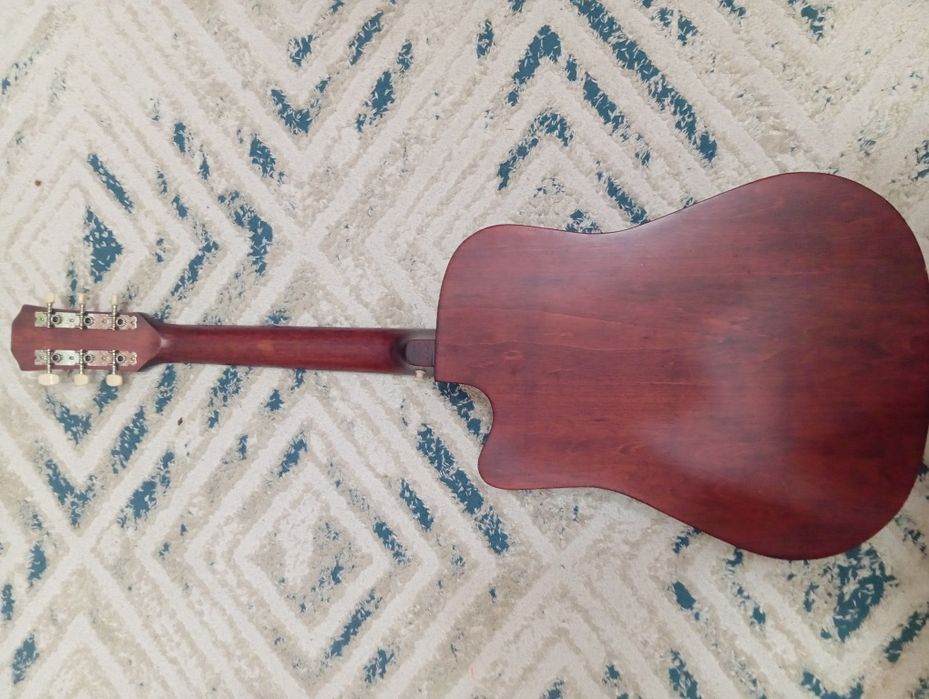 Продам гитара YAMAHA