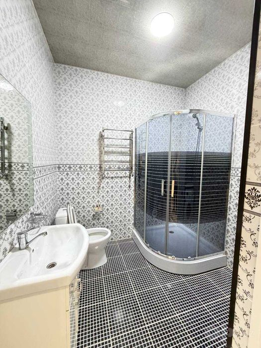 Готовая 3-комнатная 80 кв. м с авторским ремонтом в Dream House`