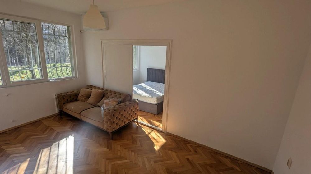 Дава се под наем Двустаен апартамент в София, Яворов - 65 кв.м за 600 € - Снимка #1