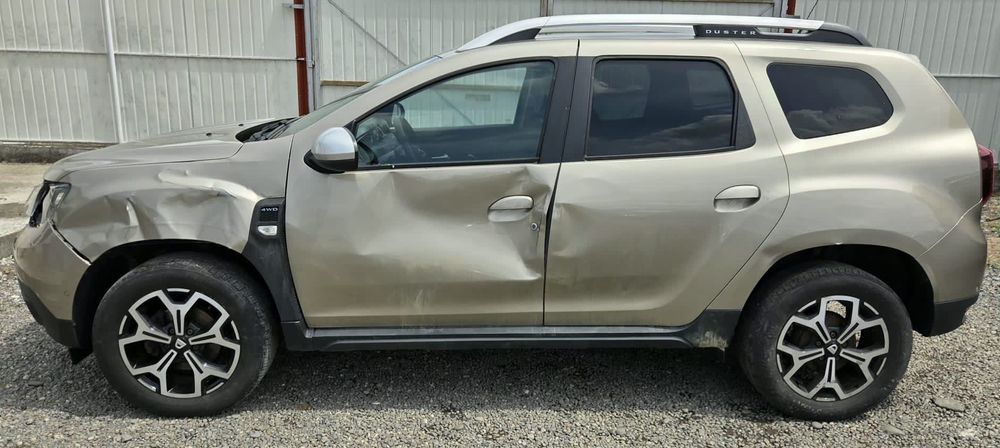 Dacia Duster 4x4 Avariat Ușor fab 2021  Prestige