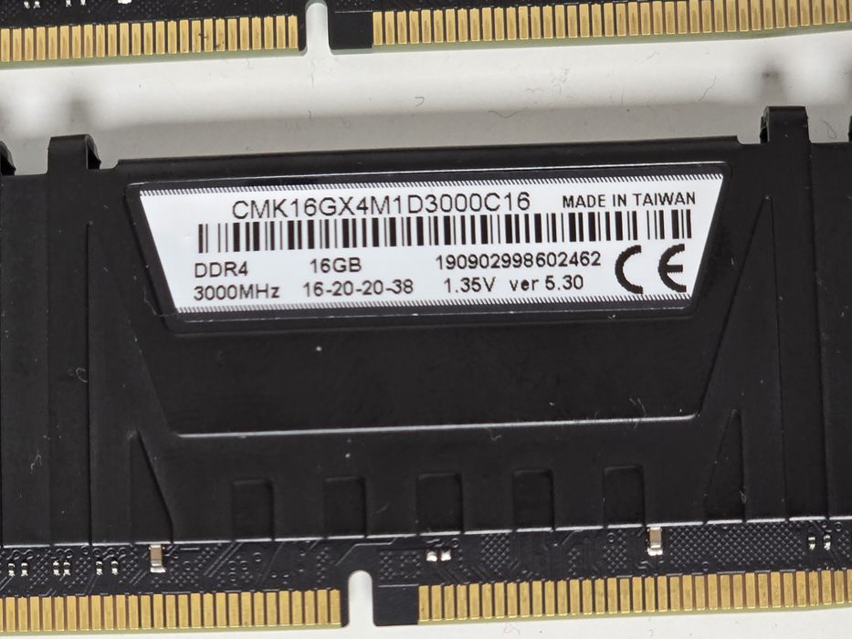 Kit RAM Corsair Veangeance 2 x 16Gb / CL16 /3000MHz/ XMP 2.0