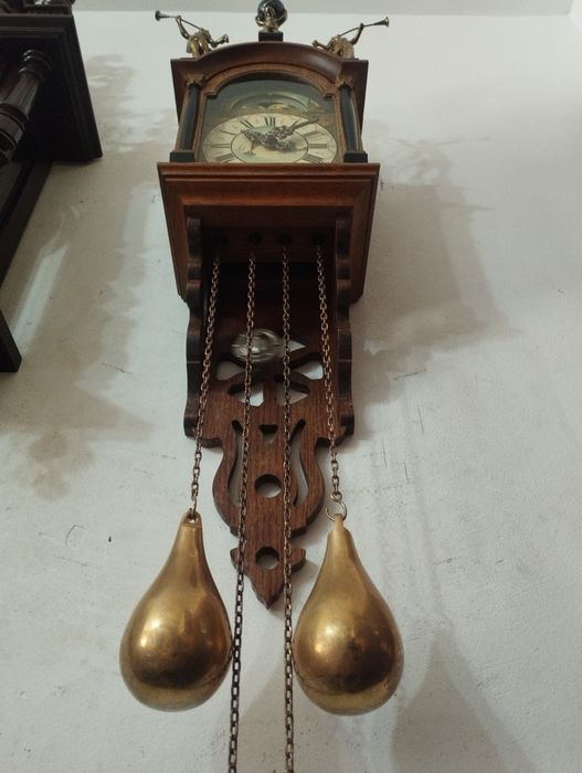 Ceas pendula de perete mecanism Urgos anii 70 cu pendul