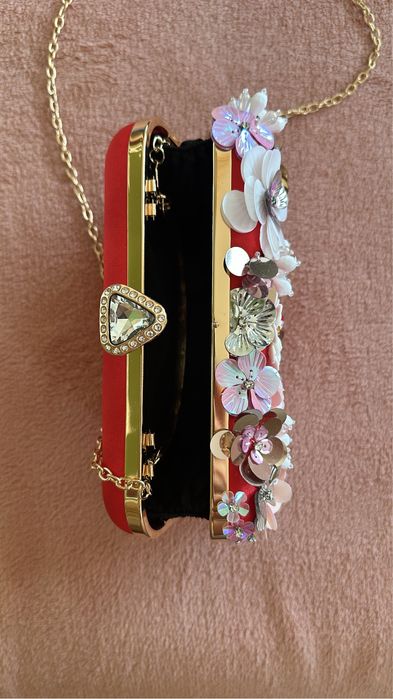 Чанта, тип клъч, цветна