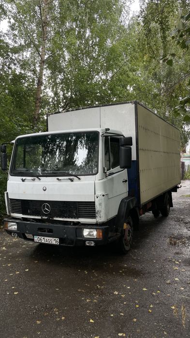 Mercedes-Benz 814