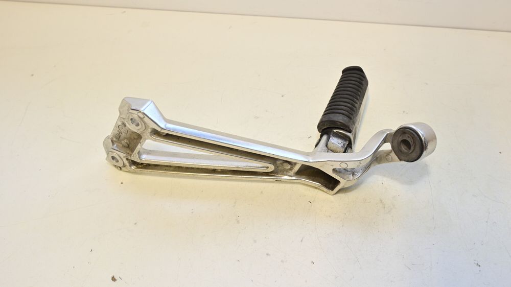 Suport Scarita Pasager Dreapta Yamaha XJR 1300 2007 - 2015