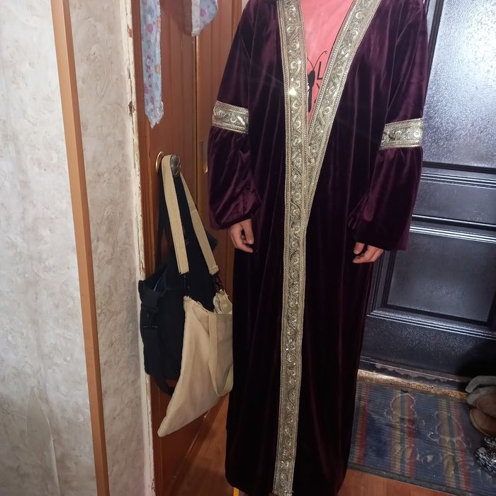 Женский чапан новый.