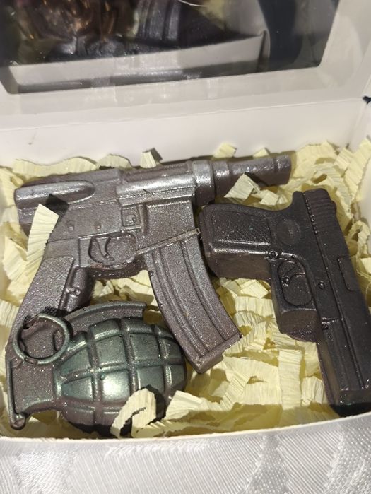 ШОКОЛАДНЫЕ конфеты в наборе!