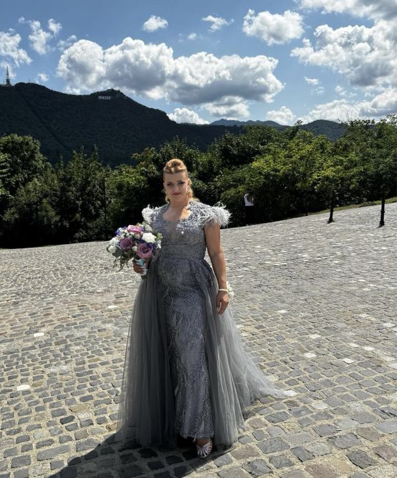 Rochie nasa, potrivita pentru marimea 38, pret 700 lei