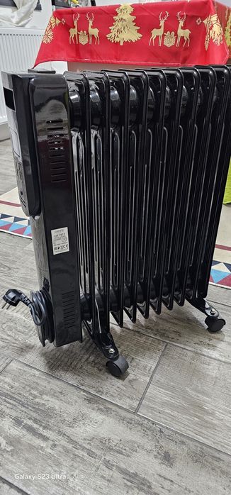 Vând calorifer electric + boiler electric 60L