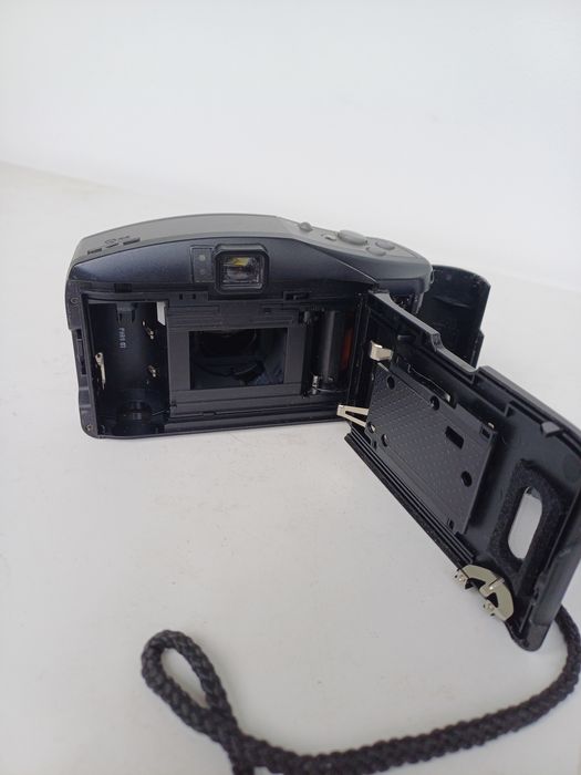 Olympus Infiniti Accura zoom XB 70 !