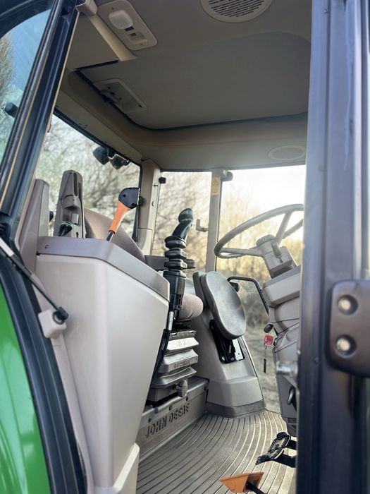 Tractor John Deere 6125 M cu Incarcator frontal profesional Mailleux