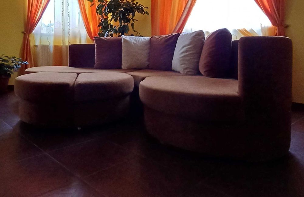 Vând colțar living