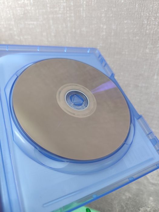 Продам диск игровой PS4