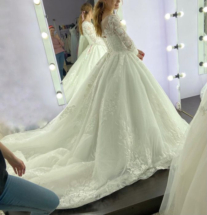 Платье свадебное новое