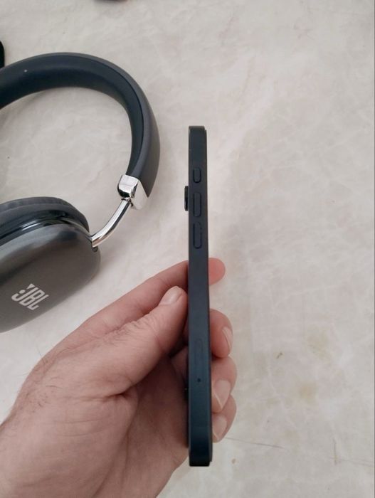 iPhone 16e 128GB + esim