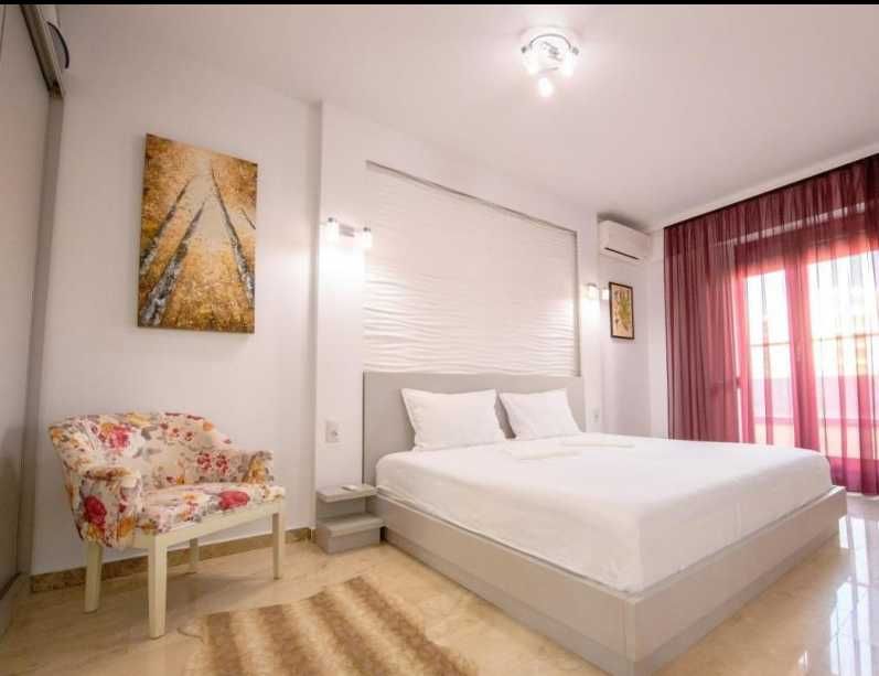 Дава се под наем Двустаен апартамент в Пловдив, Център - 58 кв.м за 367.2 € - Снимка #2