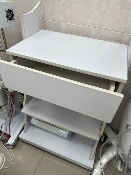 Продам помощник, полки