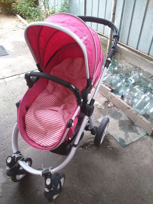Продам коляску для девочки