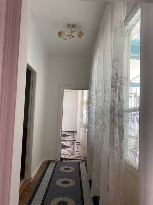 Arenda katej Uch tepa Taqachi 2,5 sotiglik 2 etaj uy