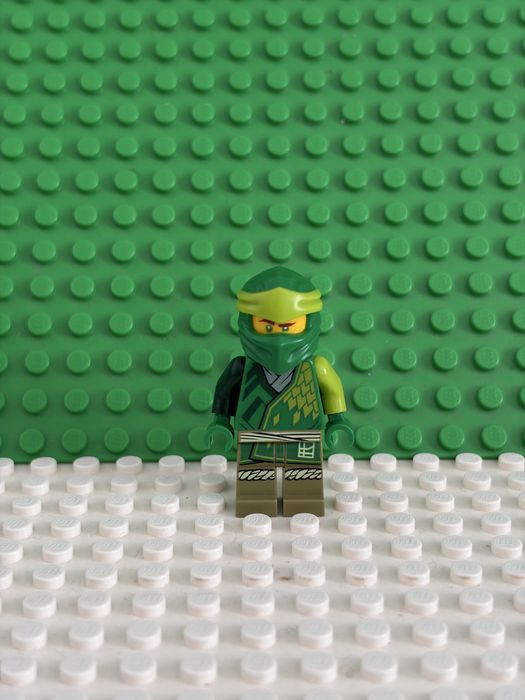 Lego фигурки разные