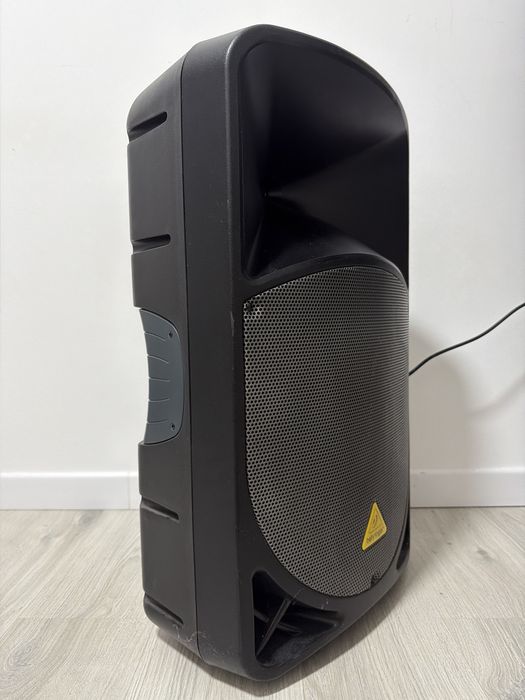 Колонка Behringer EUROLIVE B115MP3 1000 Вт
