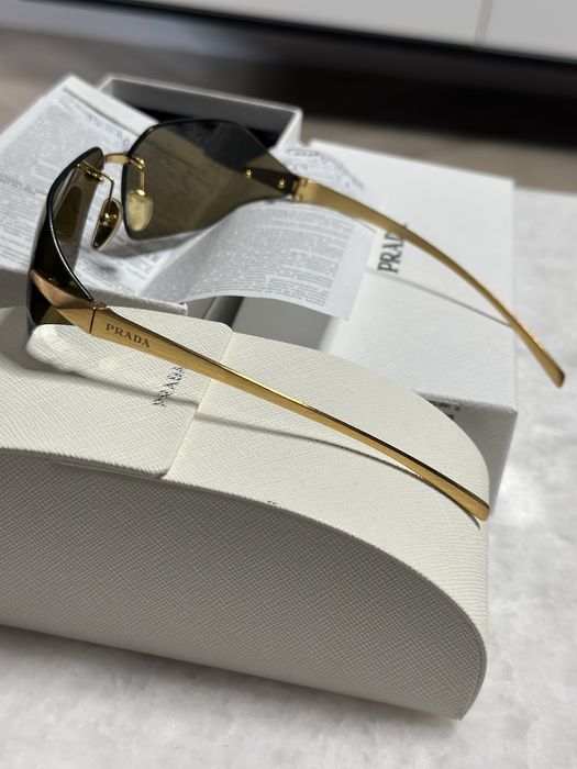 Слънчеви очила Prada pra55s