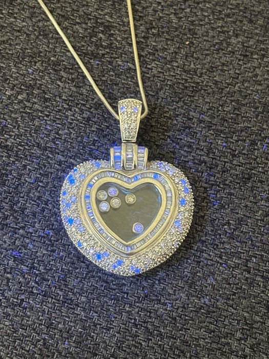 Златно сърце 18К с 220бр диаманти