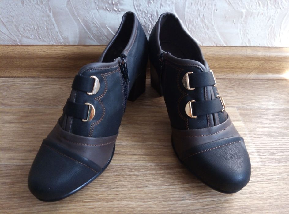 Продам новые туфли.