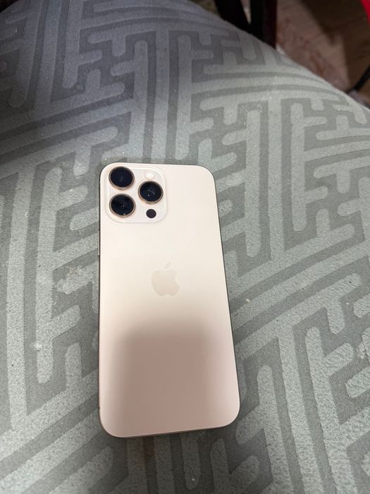 Обменяю Айфон 16 pro max 256 Gb