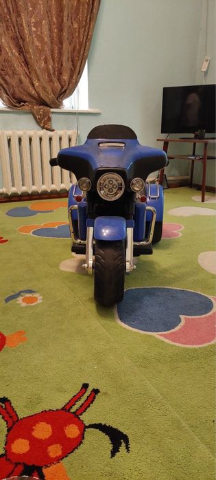 Motosikl bolala uchun ishliydi ozi yuradi