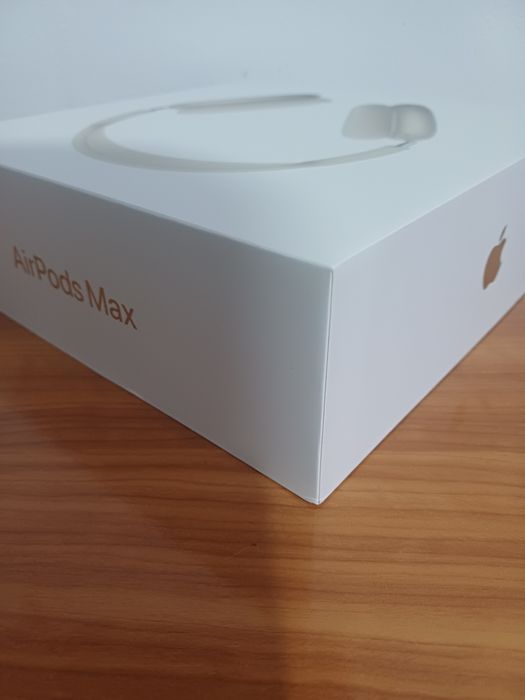 Airpods Max Starlight