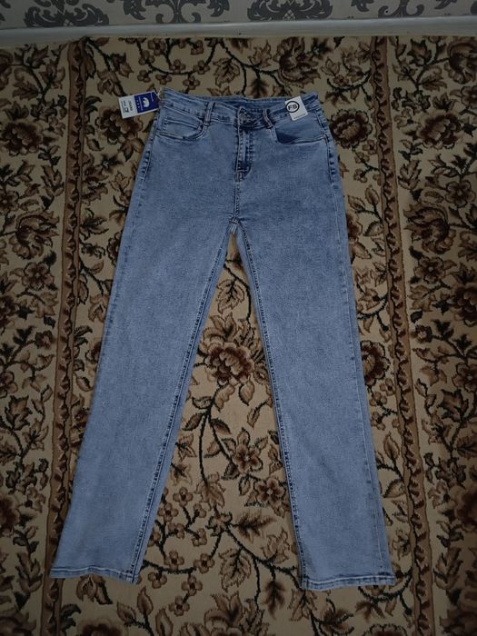 Новые джинсы синие