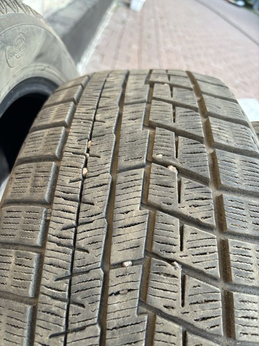 Продам шины 215 55 R17 зимние