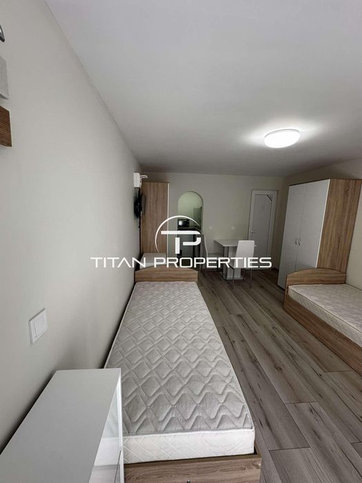 Дава се под наем Едностаен апартамент в Варна, Бриз - 25 кв.м за 350 € - Снимка #1