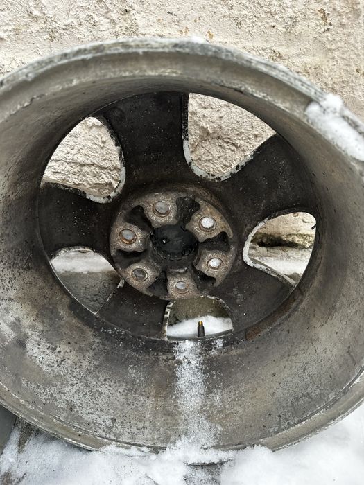 Продам срочно диски Nissan