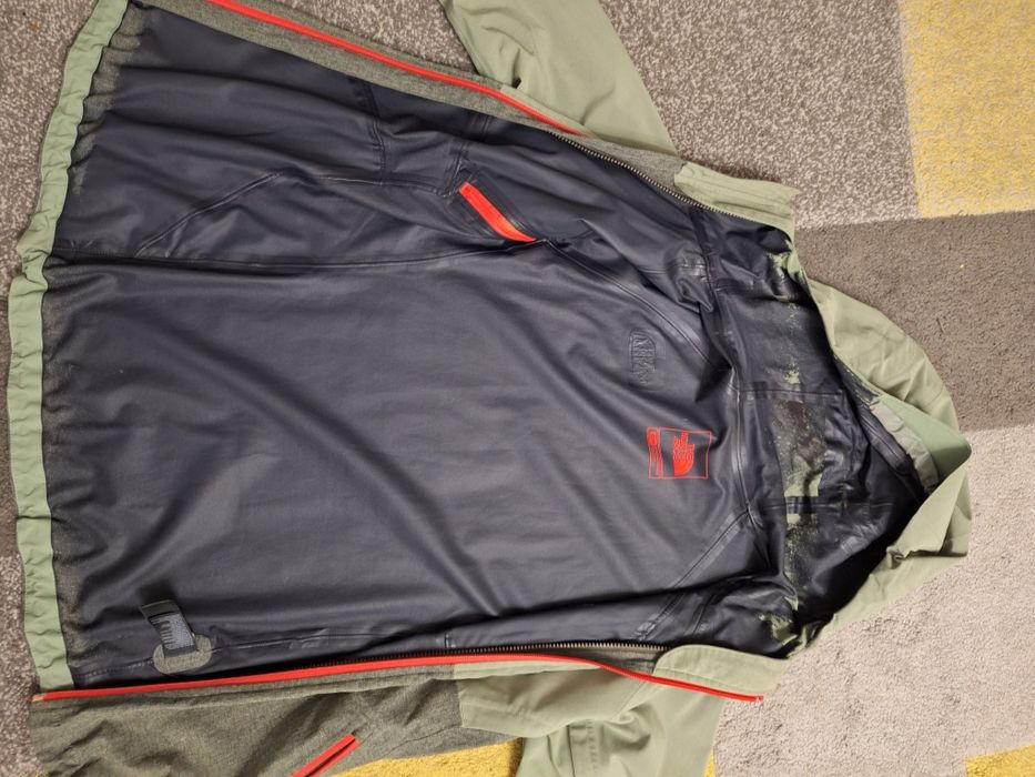 Geaca vant si ploaie