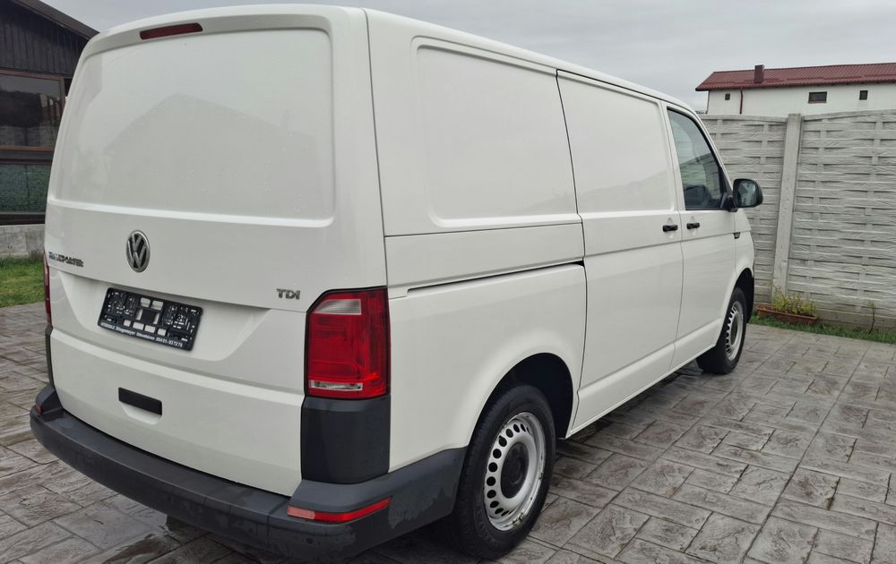 VOLKSWAGEN Transporter 2017 — imagine 3