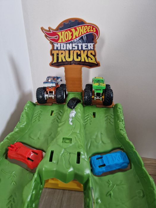 Детска писта Hot Wheels Monster Truck