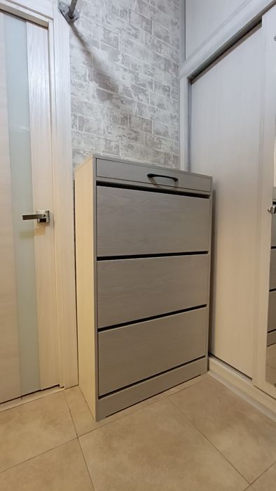 Sifatli oyoq kiyim shkafi 850000 - Toshkent 10km yetkazib berish BEPUL