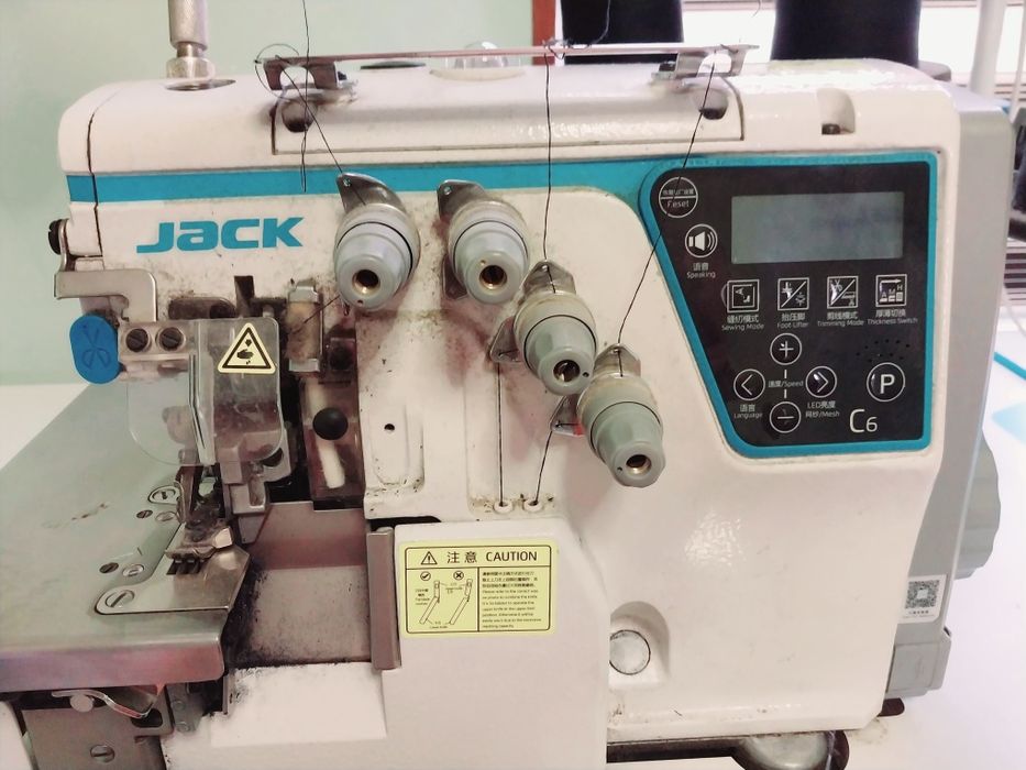 JACK averlo tikuv mashinkasi